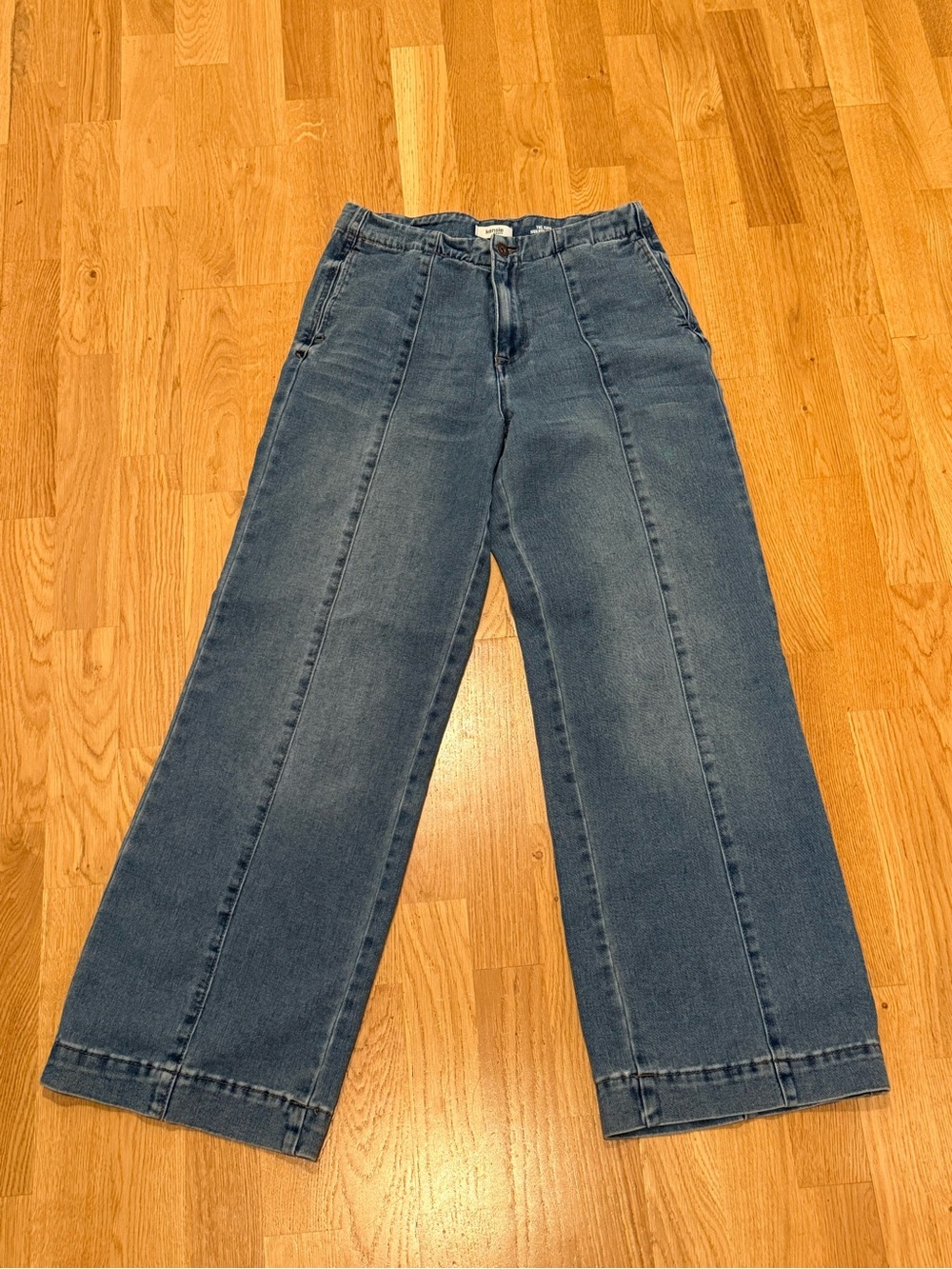 Kensie Wide Leg High-Rise Kaya Jeans in Excellent Condition